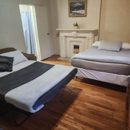 New York City Guesthouse מראה חיצוני תמונה