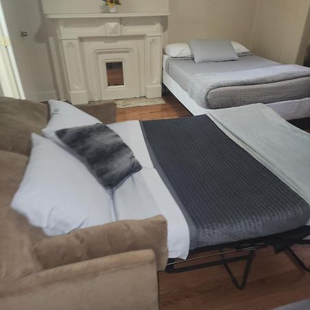 New York City Guesthouse מראה חיצוני תמונה